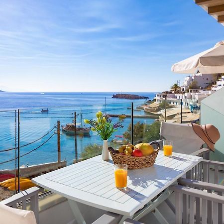 Molos Apartments Лутро Екстериор снимка