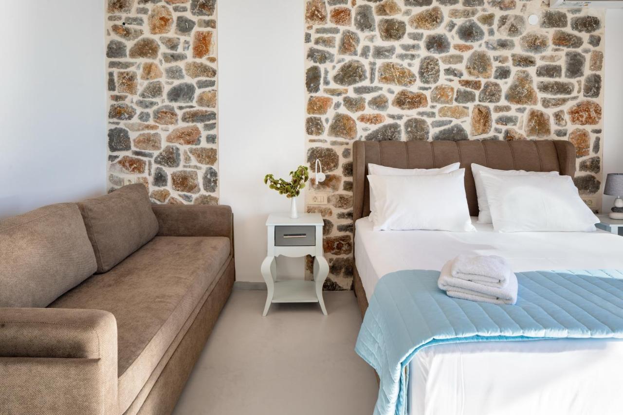 Molos Apartments Лутро Екстериор снимка