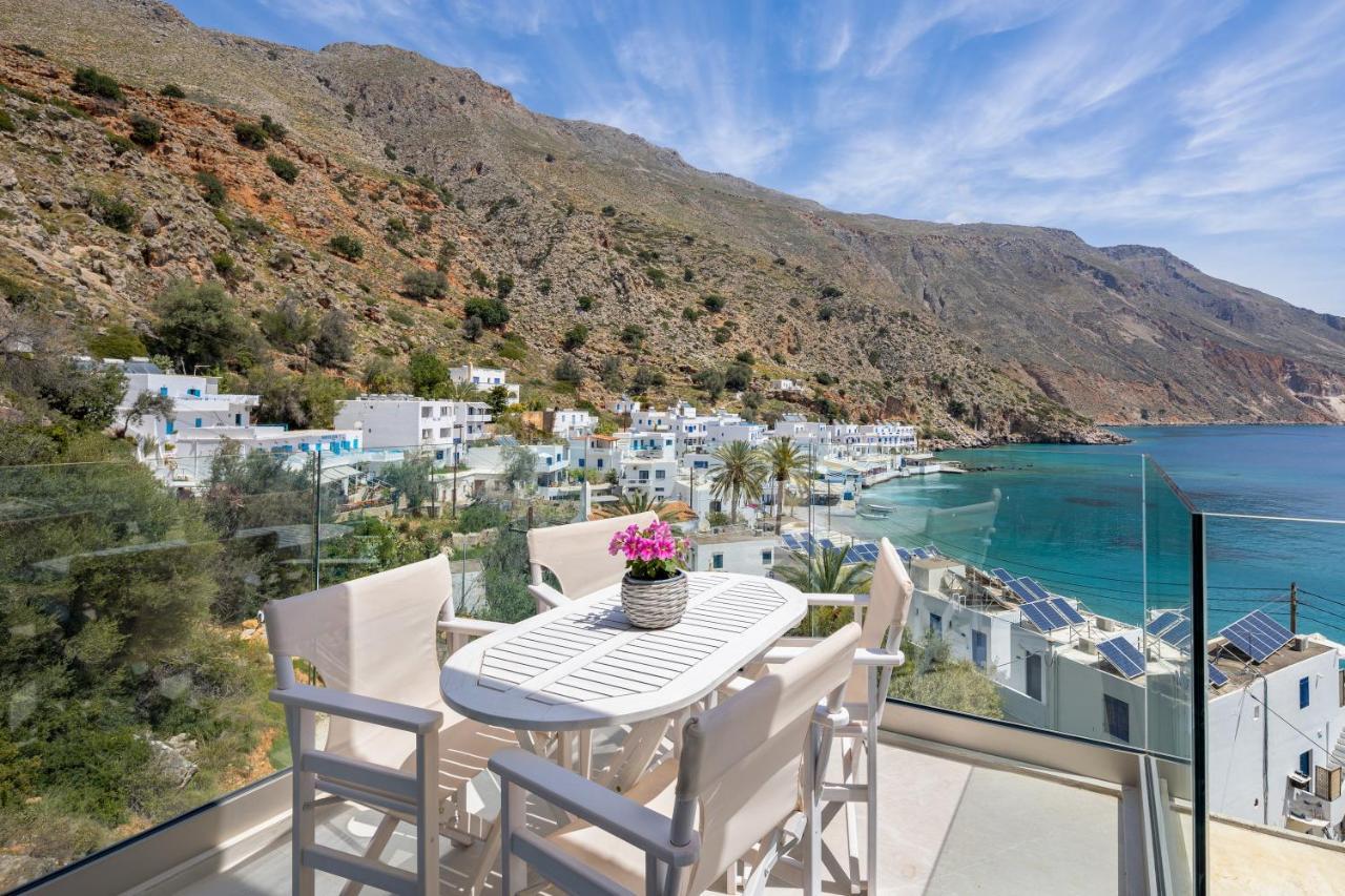 Molos Apartments Лутро Екстериор снимка