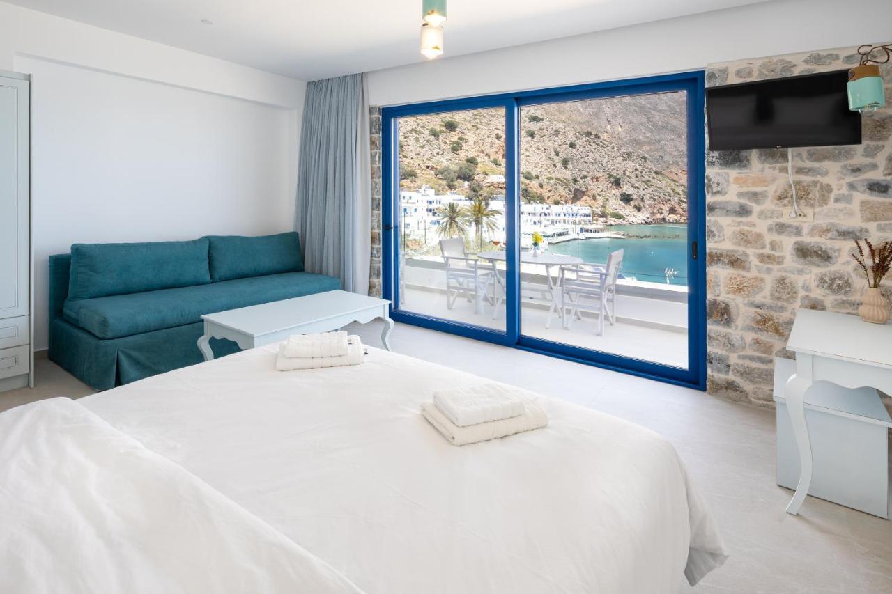 Molos Apartments Лутро Екстериор снимка